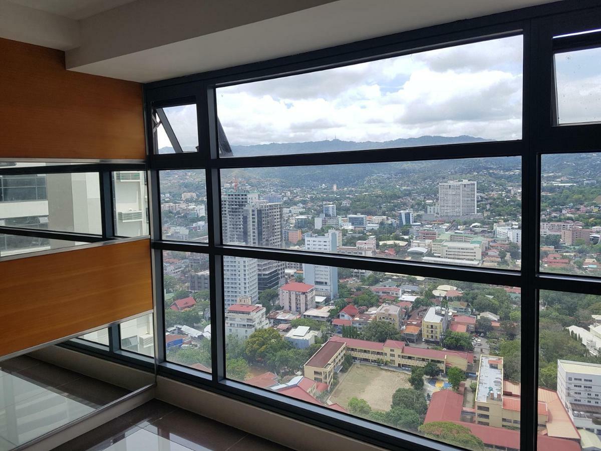 Hermione's Haven at Horizon 101 Cebu Buitenkant foto